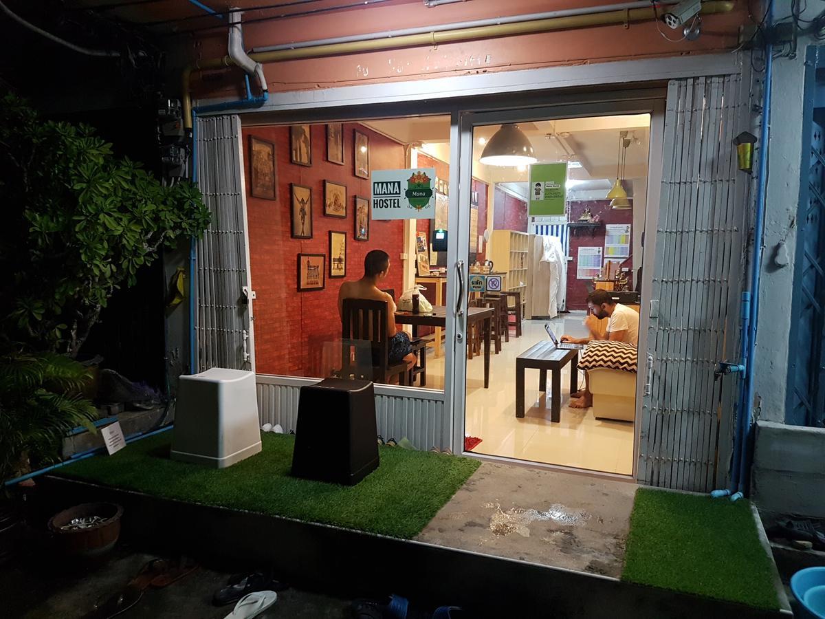 Mana Hostel Банкок Екстериор снимка